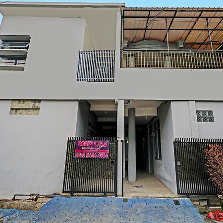 OYO 91592 Aaliya Guest House Syariah Lebakwangi Dış mekan fotoğraf