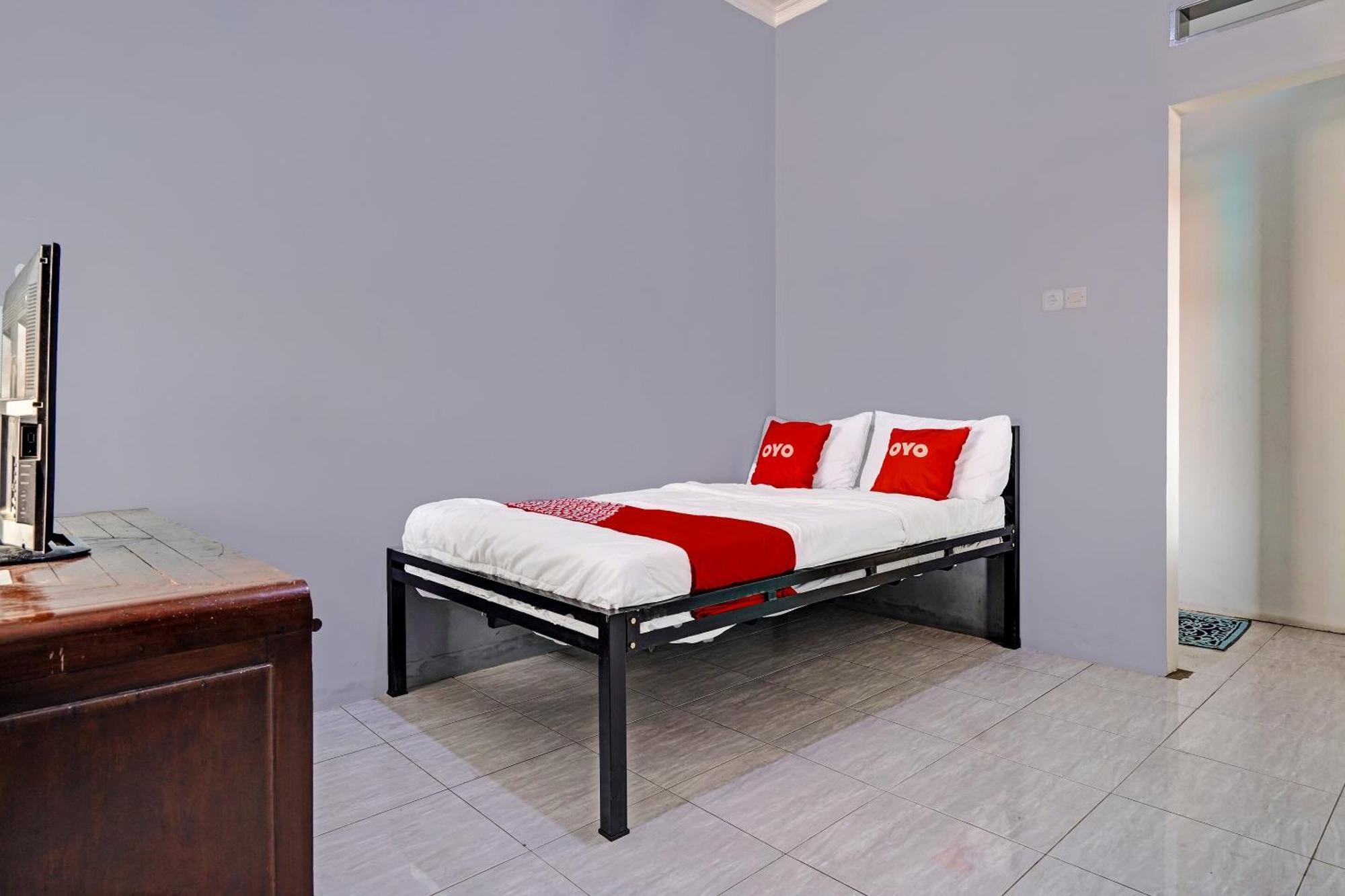 OYO 91592 Aaliya Guest House Syariah Lebakwangi Dış mekan fotoğraf