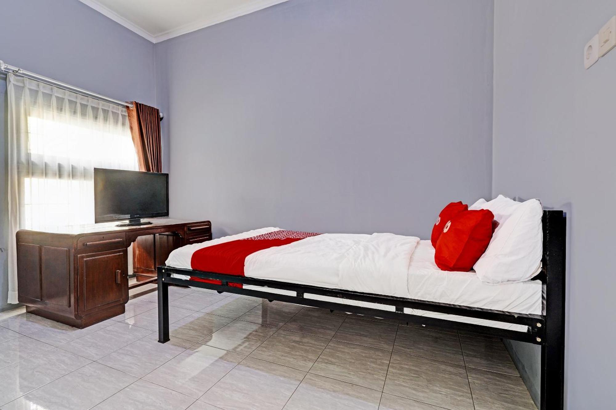 OYO 91592 Aaliya Guest House Syariah Lebakwangi Dış mekan fotoğraf
