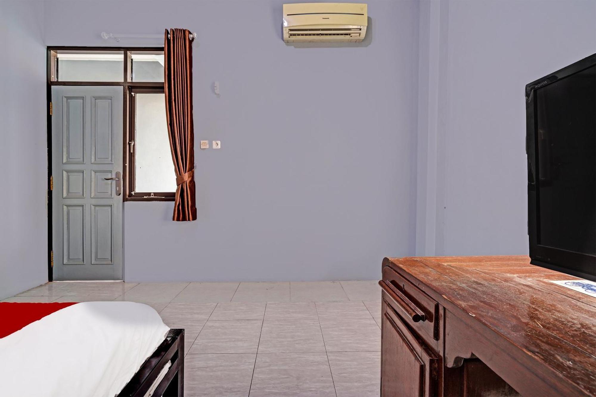 OYO 91592 Aaliya Guest House Syariah Lebakwangi Dış mekan fotoğraf